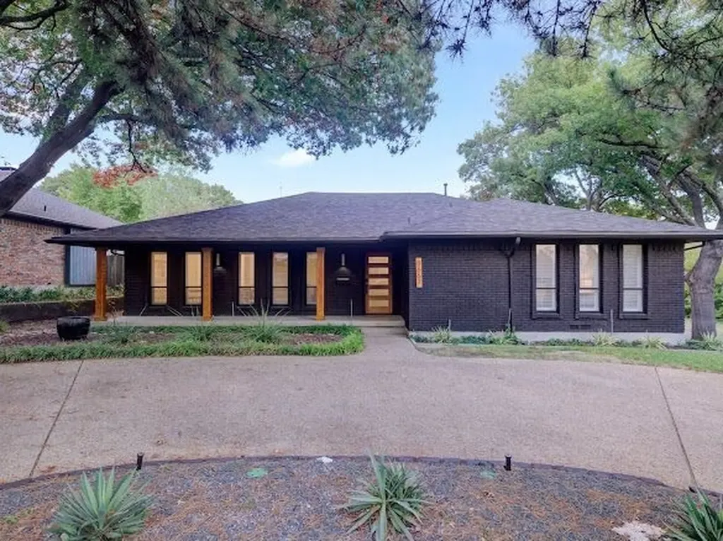 9667 Timberleaf Drive Dallas TX 75243