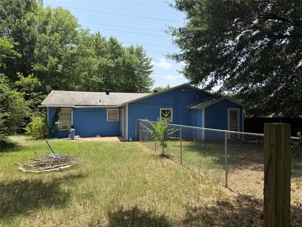 305 E Pliler Precise Road Longview TX 75605