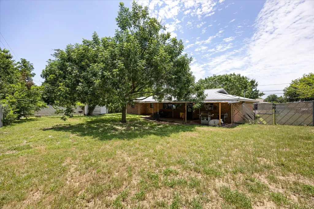 575 N Charlotte Avenue Stephenville TX 76401