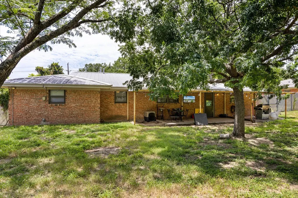 575 N Charlotte Avenue Stephenville TX 76401