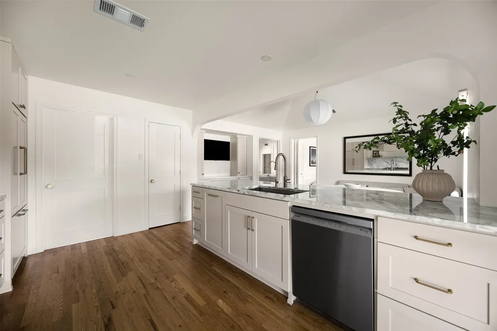 6501 Copper Creek Drive Dallas TX 75248