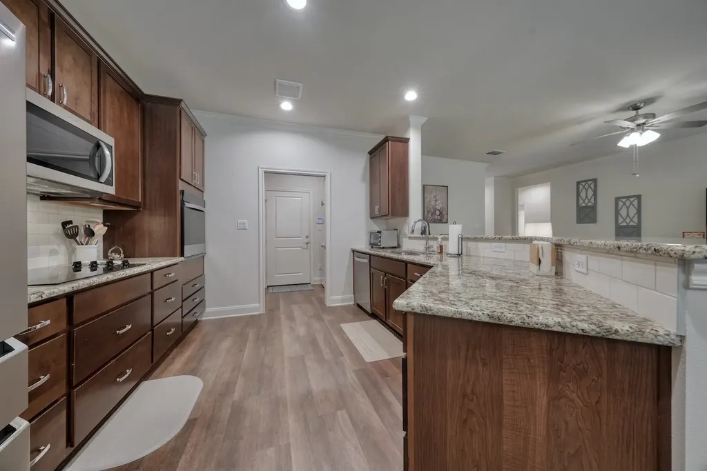 6111 Hamilton Meadows Way Tyler TX 75703