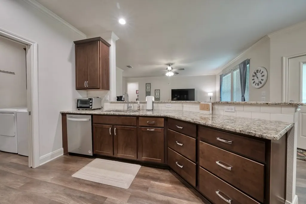 6111 Hamilton Meadows Way Tyler TX 75703