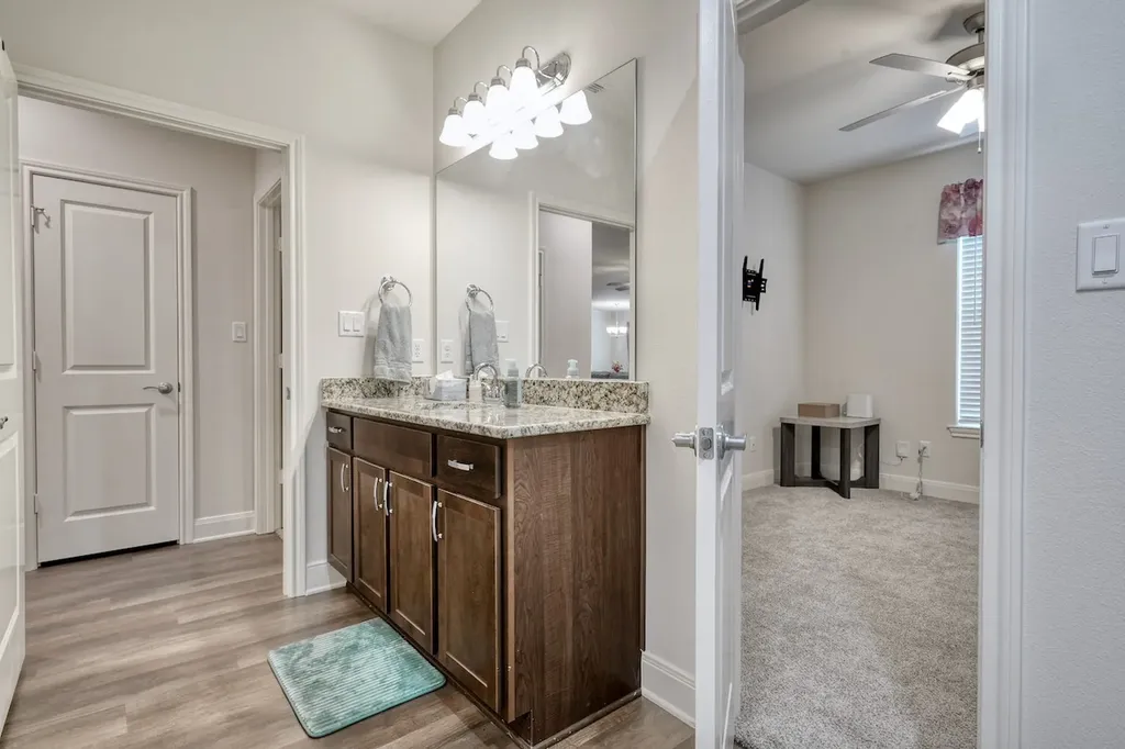 6111 Hamilton Meadows Way Tyler TX 75703
