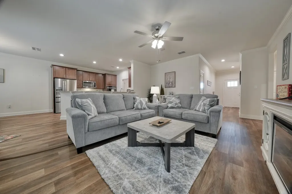 6111 Hamilton Meadows Way Tyler TX 75703