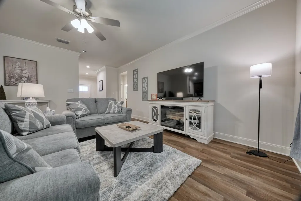 6111 Hamilton Meadows Way Tyler TX 75703