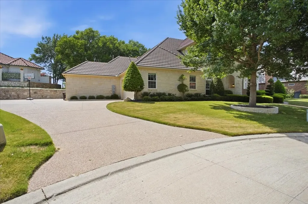 6705 Olympia Hills Road Fort Worth TX 76132