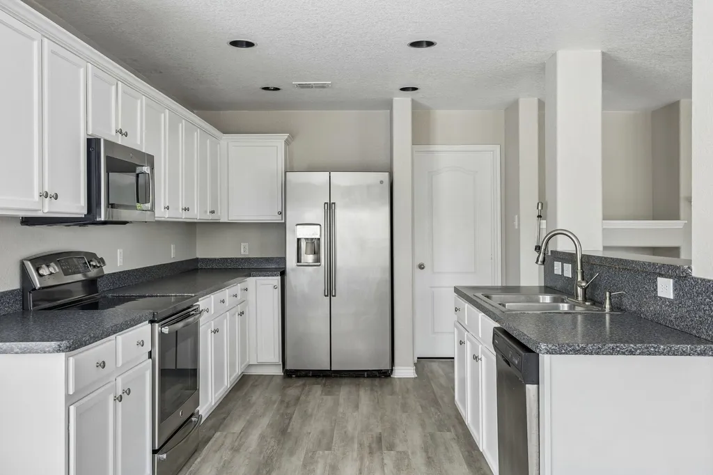 3924 Estrella Court Fort Worth TX 76106