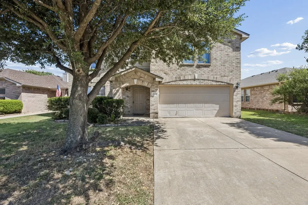 3924 Estrella Court Fort Worth TX 76106