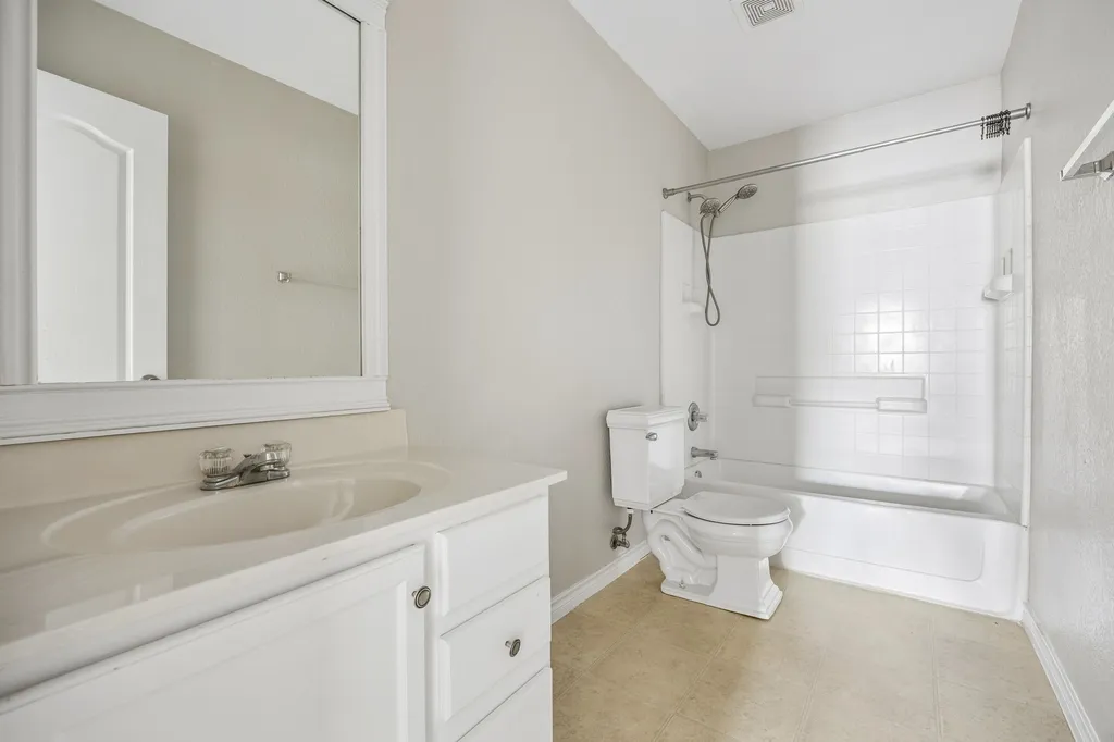 3924 Estrella Court Fort Worth TX 76106