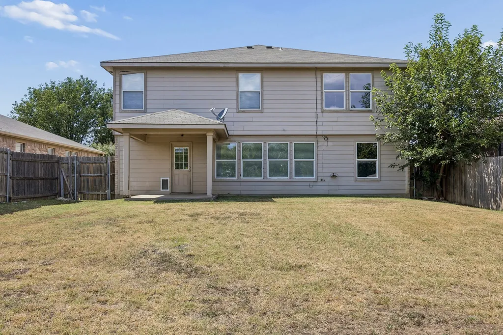 3924 Estrella Court Fort Worth TX 76106