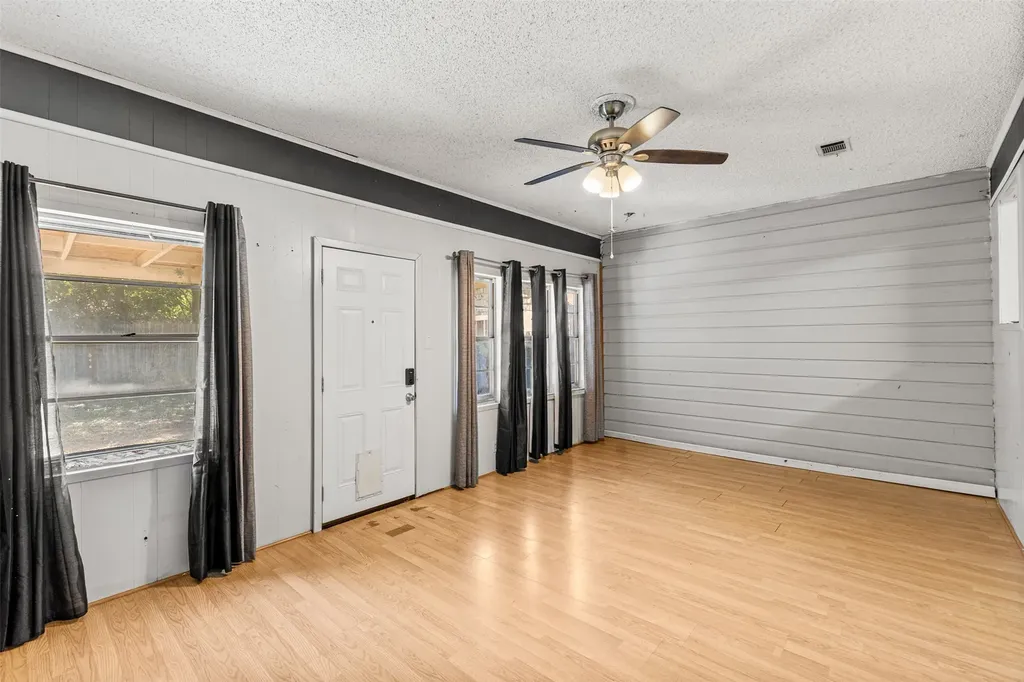 4807 Penrose Avenue Fort Worth TX 76116