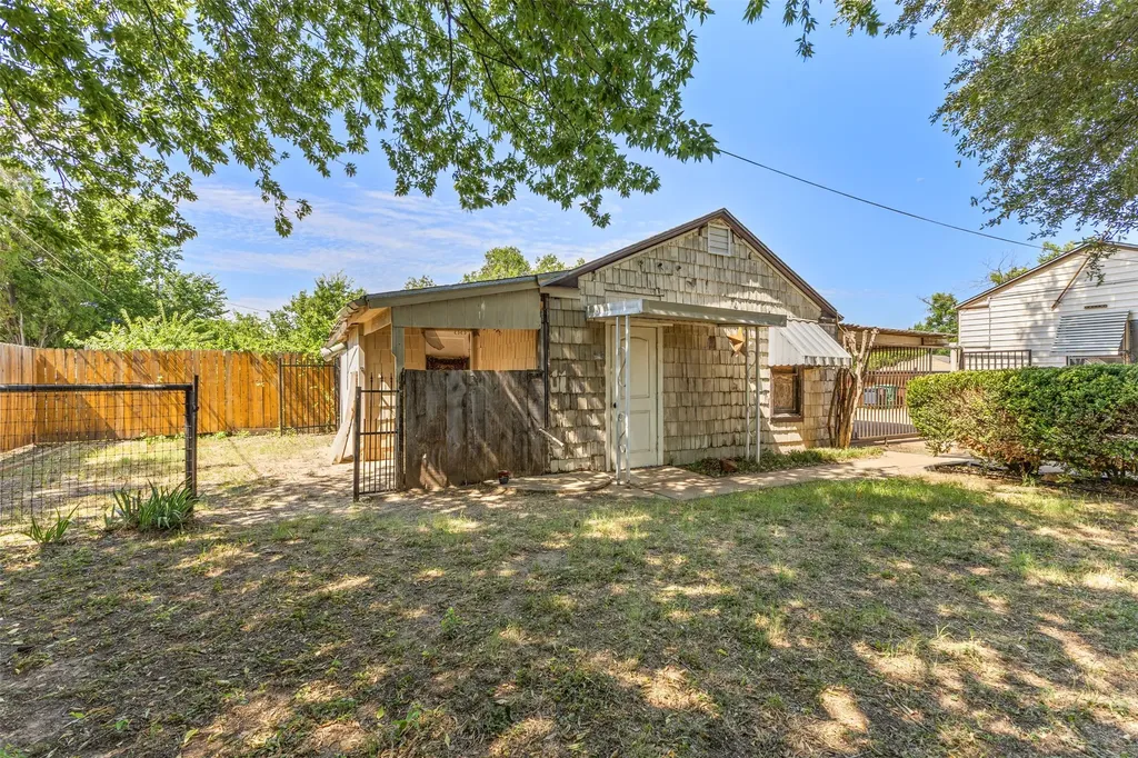 4807 Penrose Avenue Fort Worth TX 76116