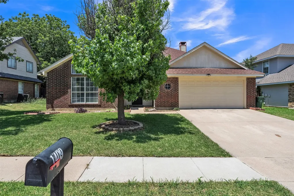 1409 Prentice Street Arlington TX 76018