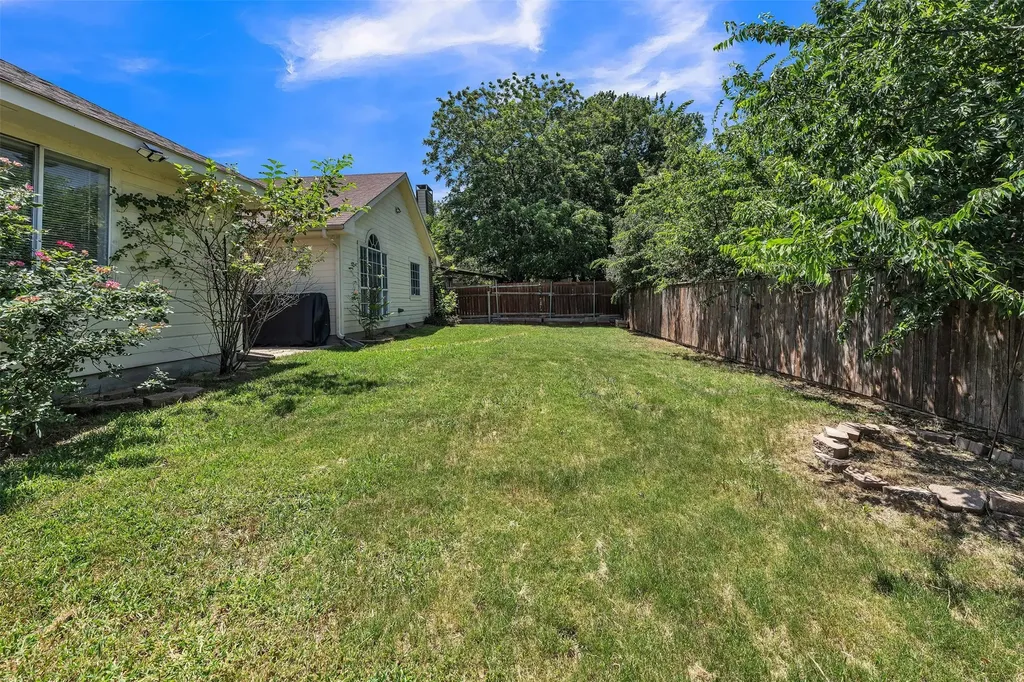 1409 Prentice Street Arlington TX 76018