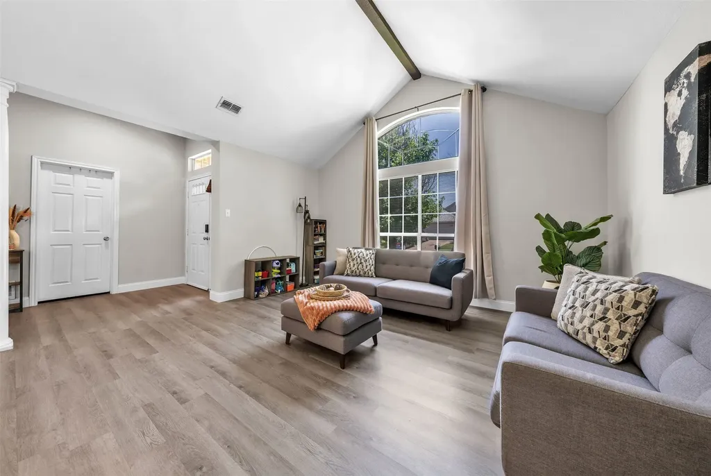 1409 Prentice Street Arlington TX 76018