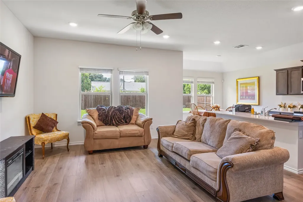 1804 Pecan Valley Drive Kaufman TX 75142