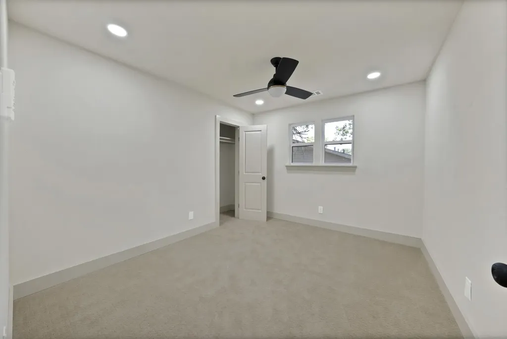 5704 Wessex Avenue Fort Worth TX 76133