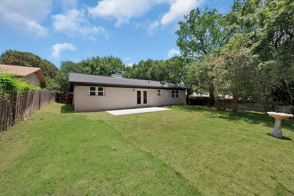 5704 Wessex Avenue Fort Worth TX 76133