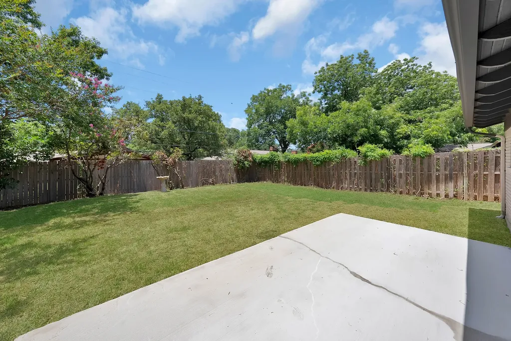 5704 Wessex Avenue Fort Worth TX 76133