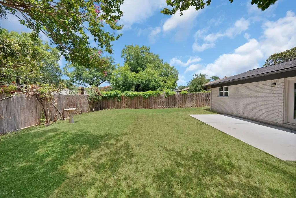 5704 Wessex Avenue Fort Worth TX 76133