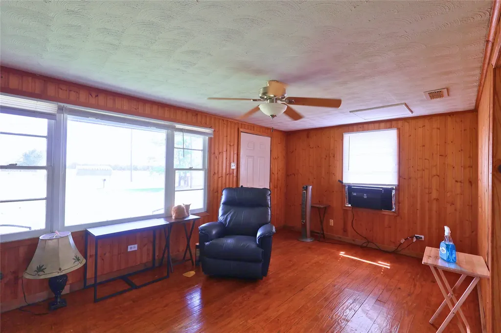 380 Vz County Road 4211 Ben Wheeler TX 75754