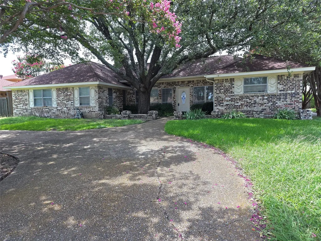 604 S Briarcrest Drive Richardson TX 75081