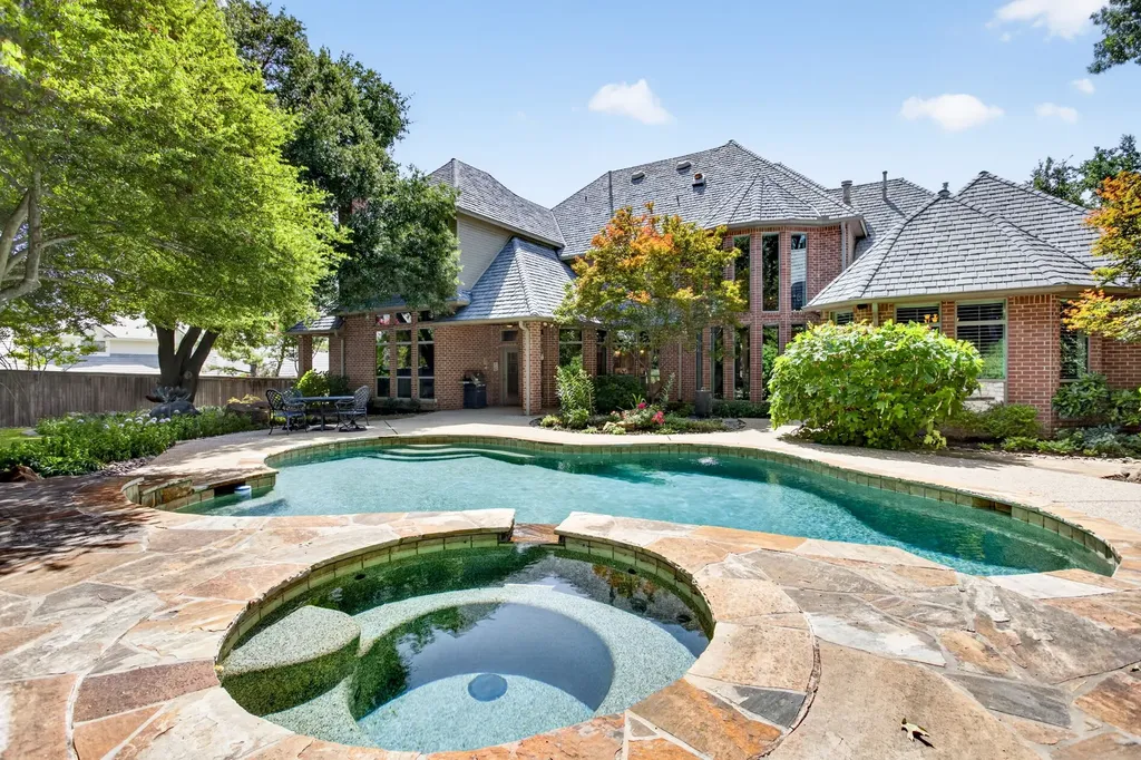 6116 Annandale Drive Fort Worth TX 76132