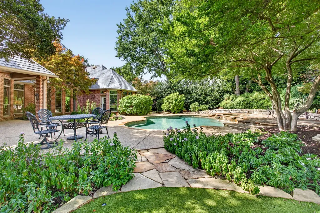 6116 Annandale Drive Fort Worth TX 76132