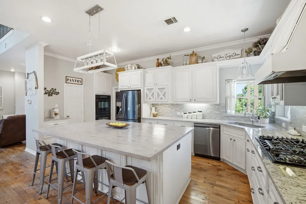 1201 N Oak Branch Road Waxahachie TX 75167