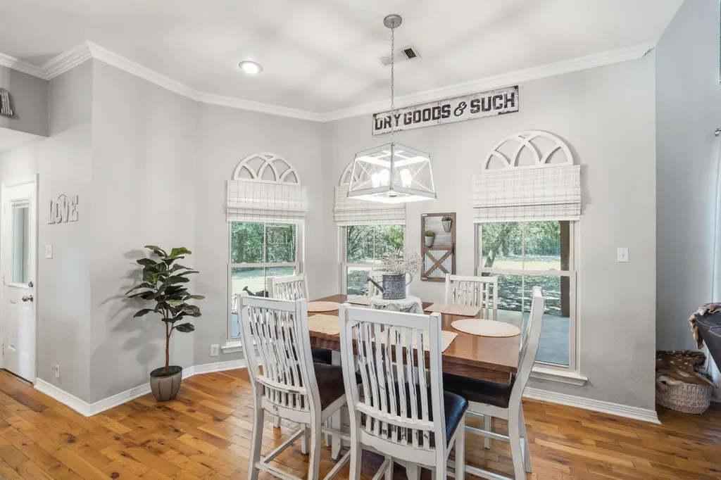 1201 N Oak Branch Road Waxahachie TX 75167