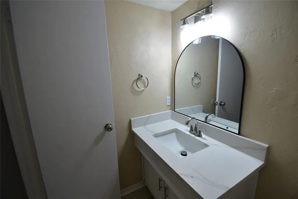 14335 Haymeadow Circle Dallas TX 75254