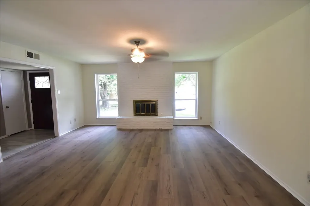 14335 Haymeadow Circle Dallas TX 75254