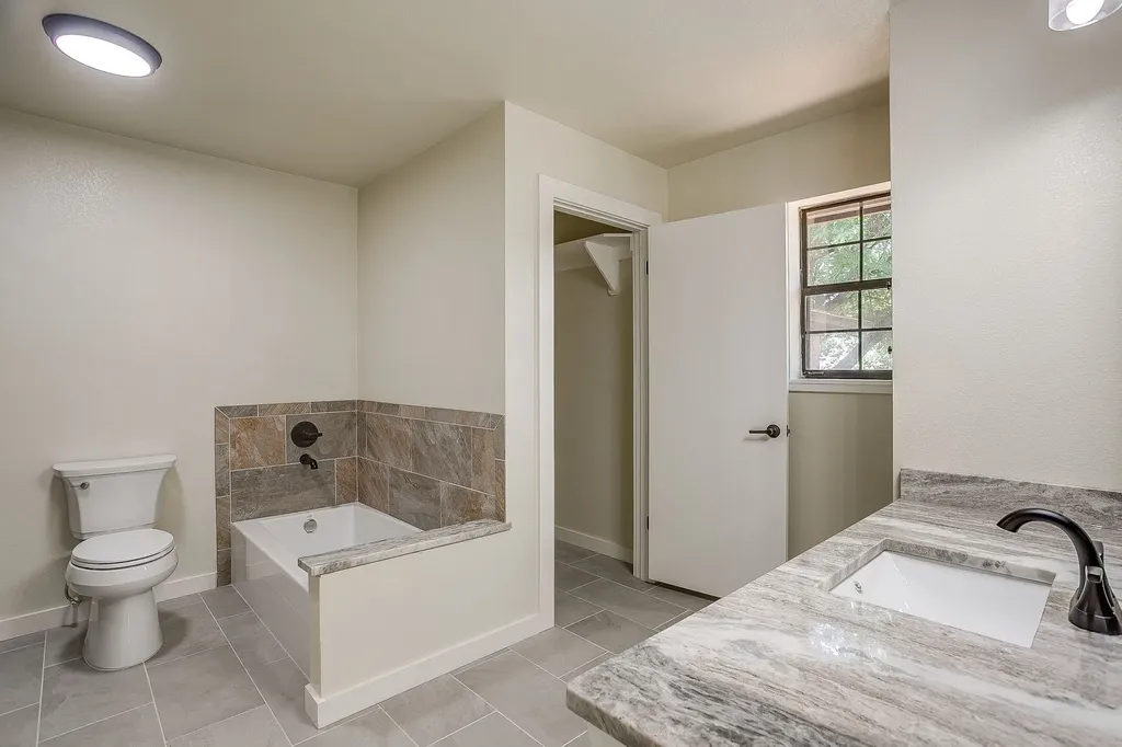 1009 Abbie Lane Glen Rose TX 76043