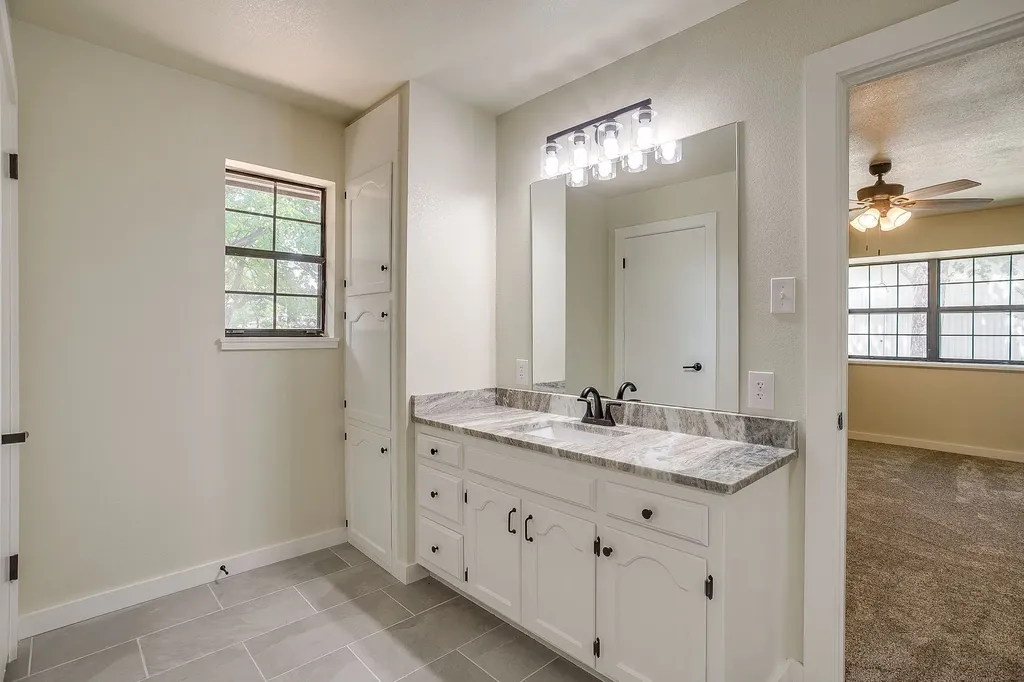 1009 Abbie Lane Glen Rose TX 76043