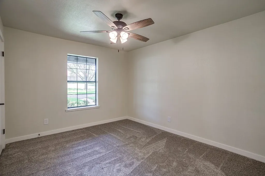 1009 Abbie Lane Glen Rose TX 76043