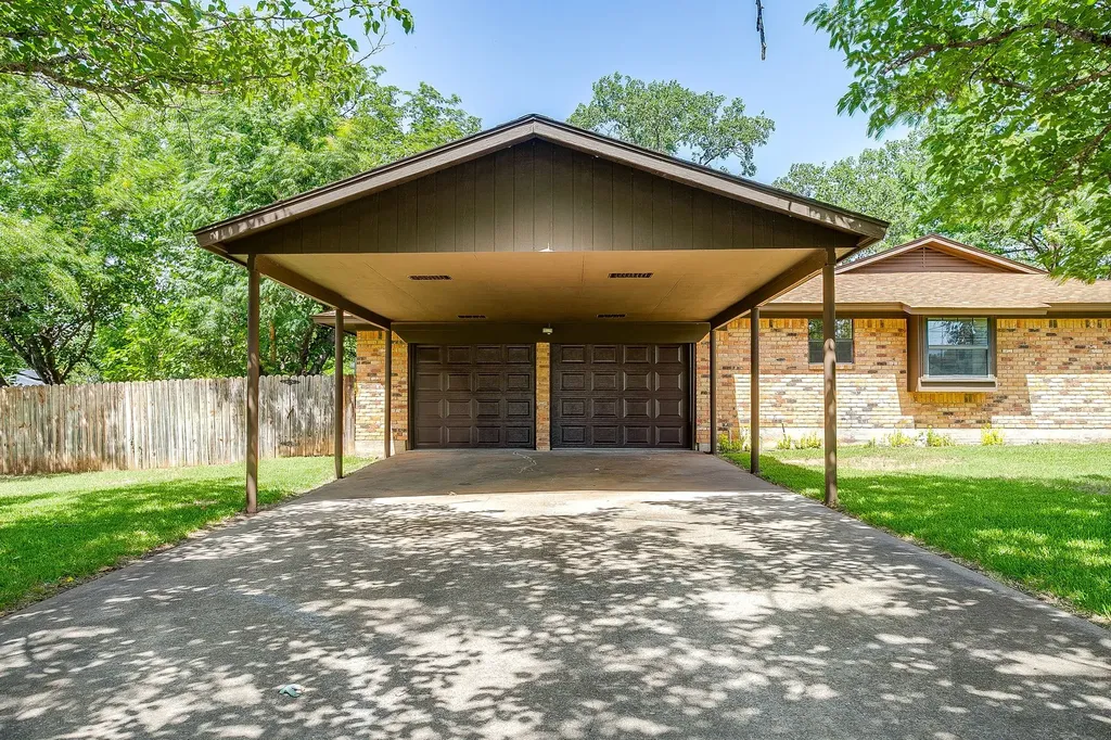 1009 Abbie Lane Glen Rose TX 76043