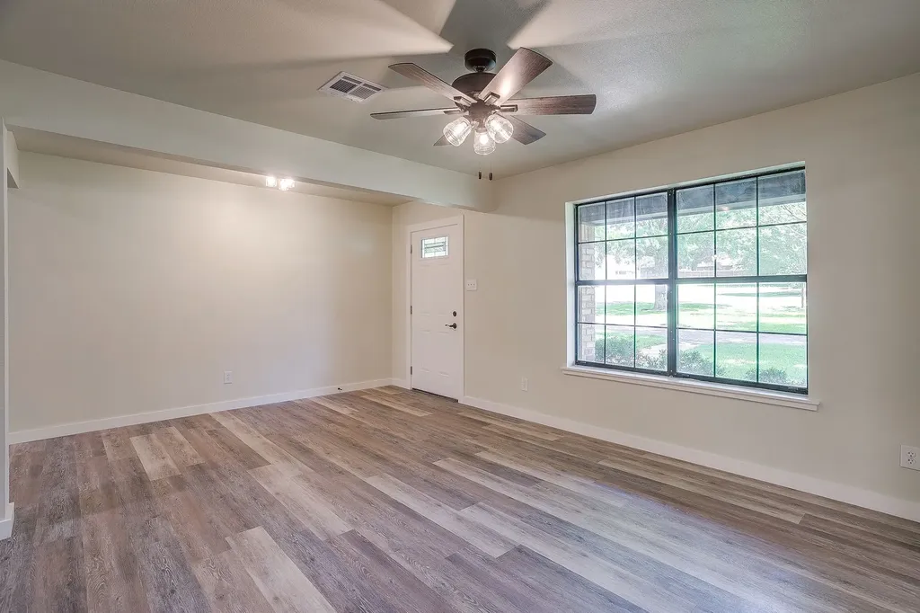 1009 Abbie Lane Glen Rose TX 76043