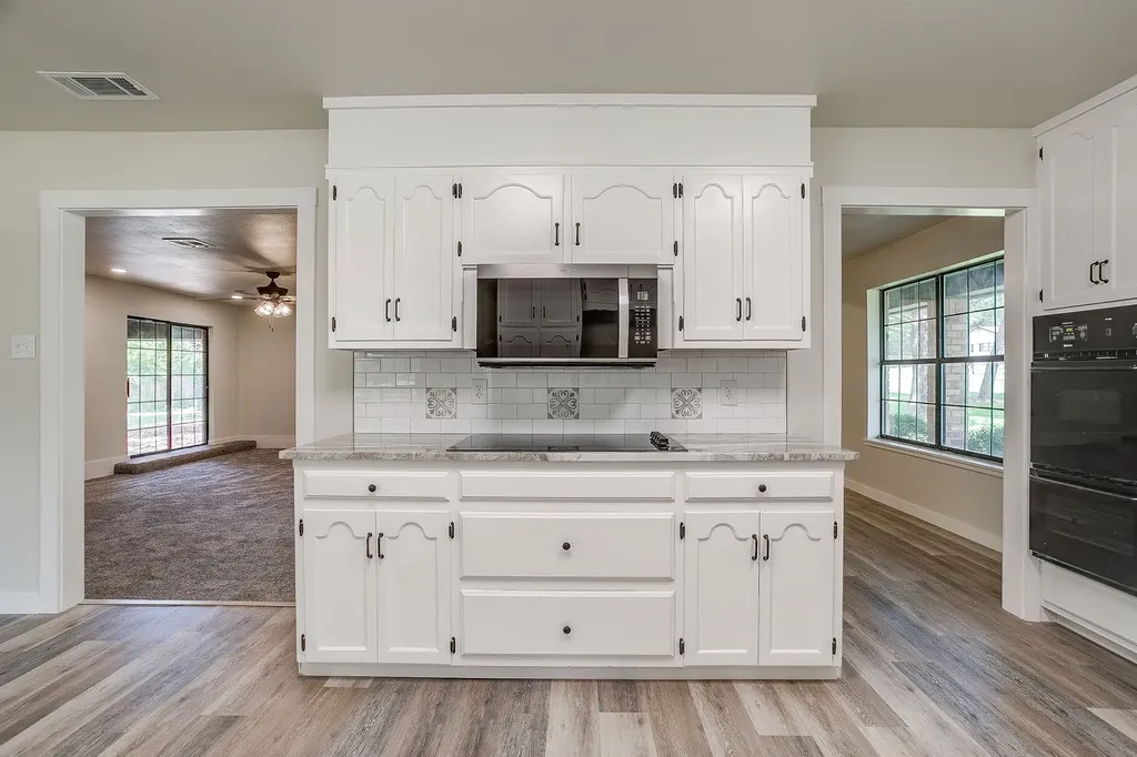 1009 Abbie Lane Glen Rose TX 76043