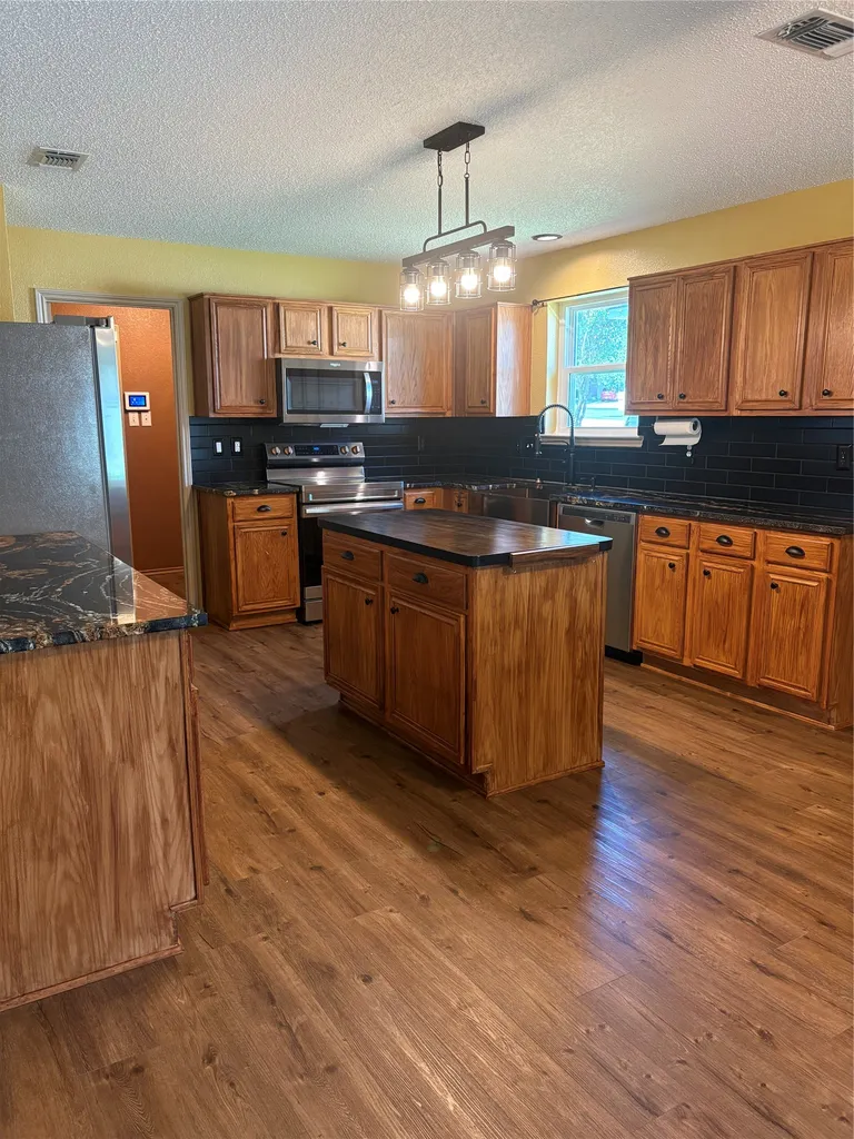 322 Dalhart Drive Weatherford TX 76086