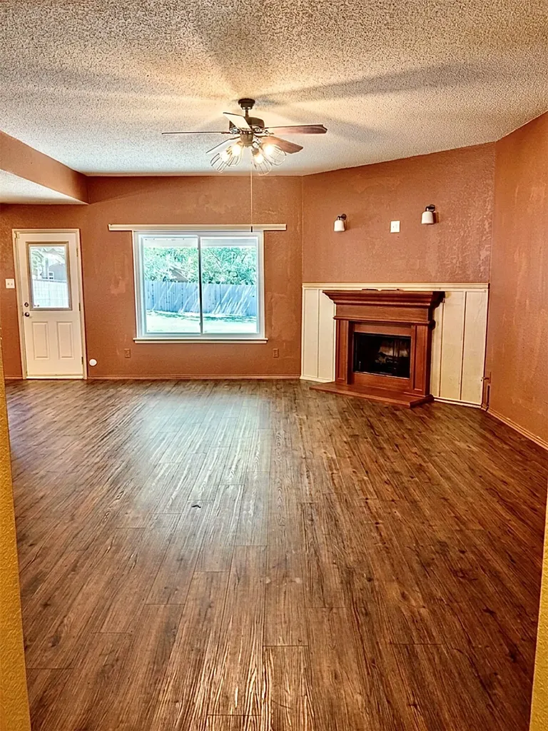 322 Dalhart Drive Weatherford TX 76086