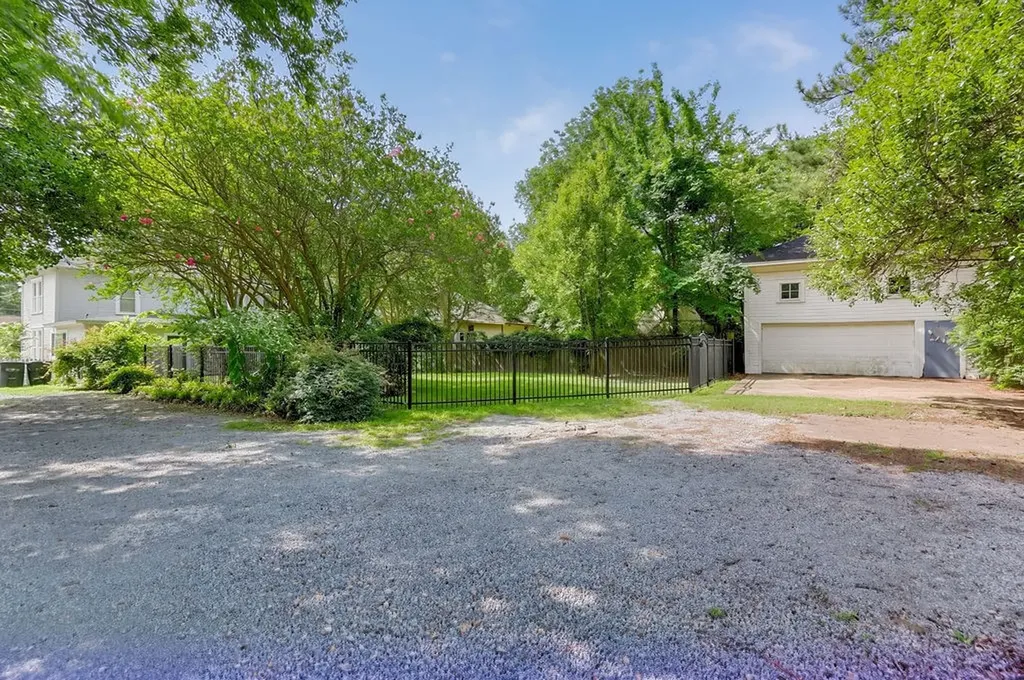 216 N Texas Street Pittsburg TX 75686