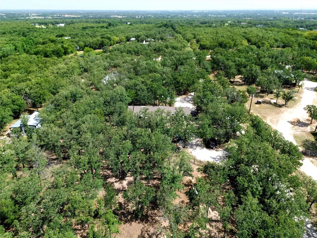 211 Spring Valley Road Paradise TX 76073
