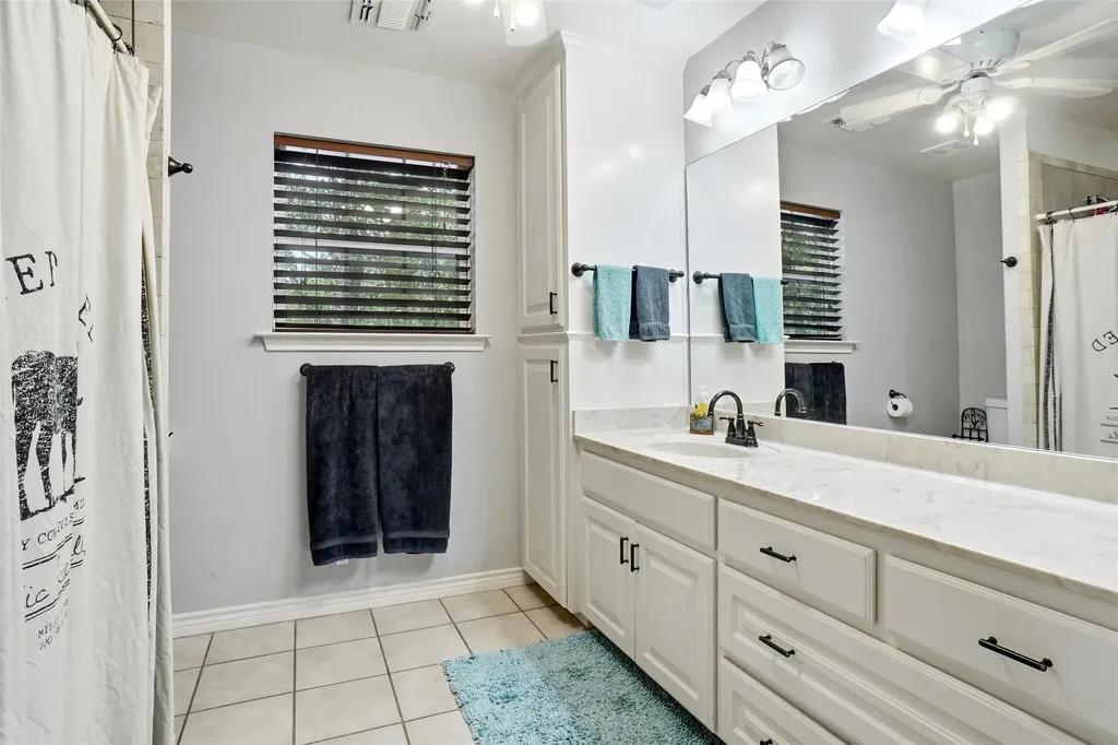 211 Spring Valley Road Paradise TX 76073
