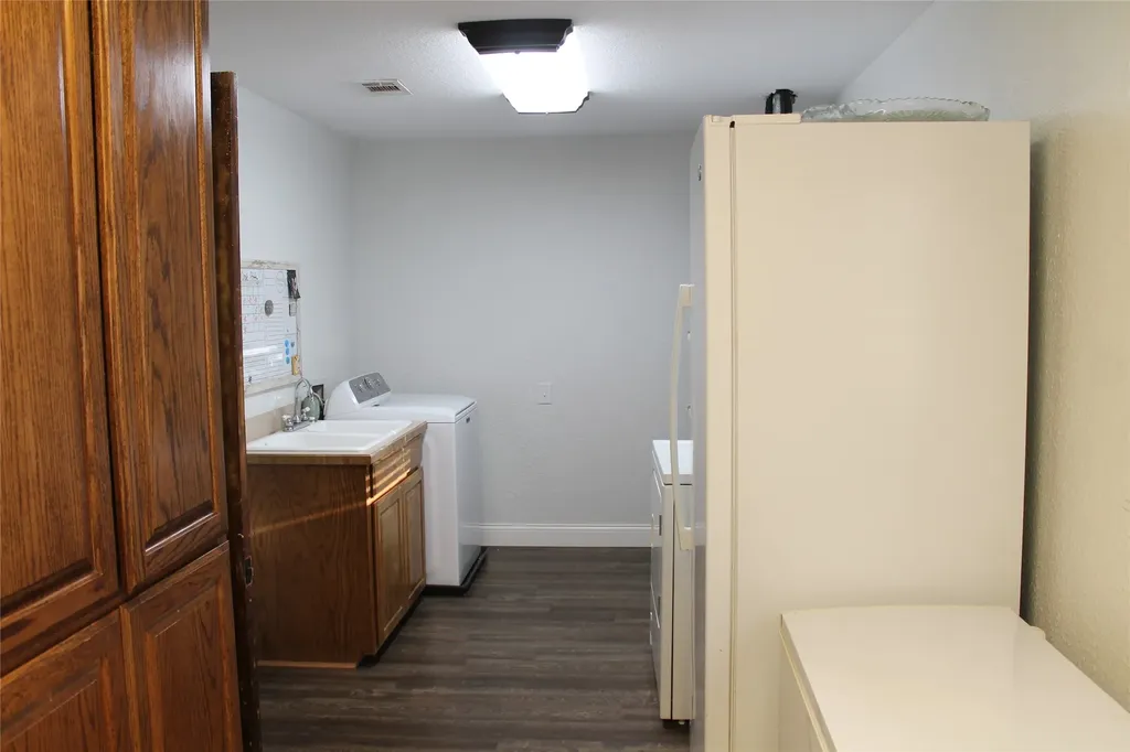 121 Port O Call Court Runaway Bay TX 76426