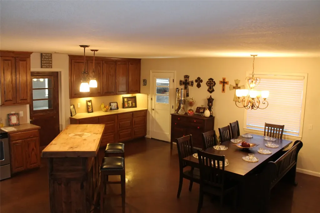 121 Port O Call Court Runaway Bay TX 76426