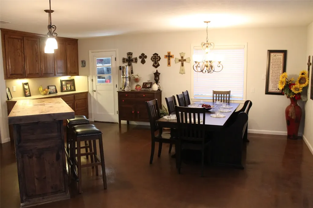 121 Port O Call Court Runaway Bay TX 76426