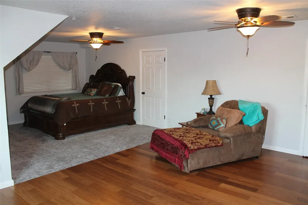 121 Port O Call Court Runaway Bay TX 76426