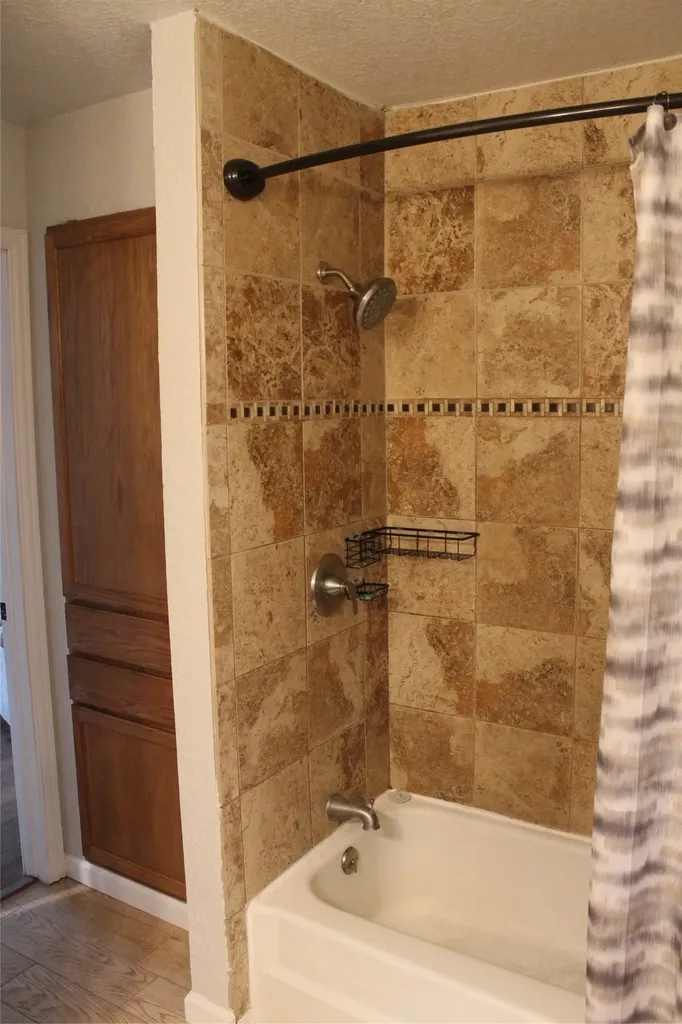 121 Port O Call Court Runaway Bay TX 76426