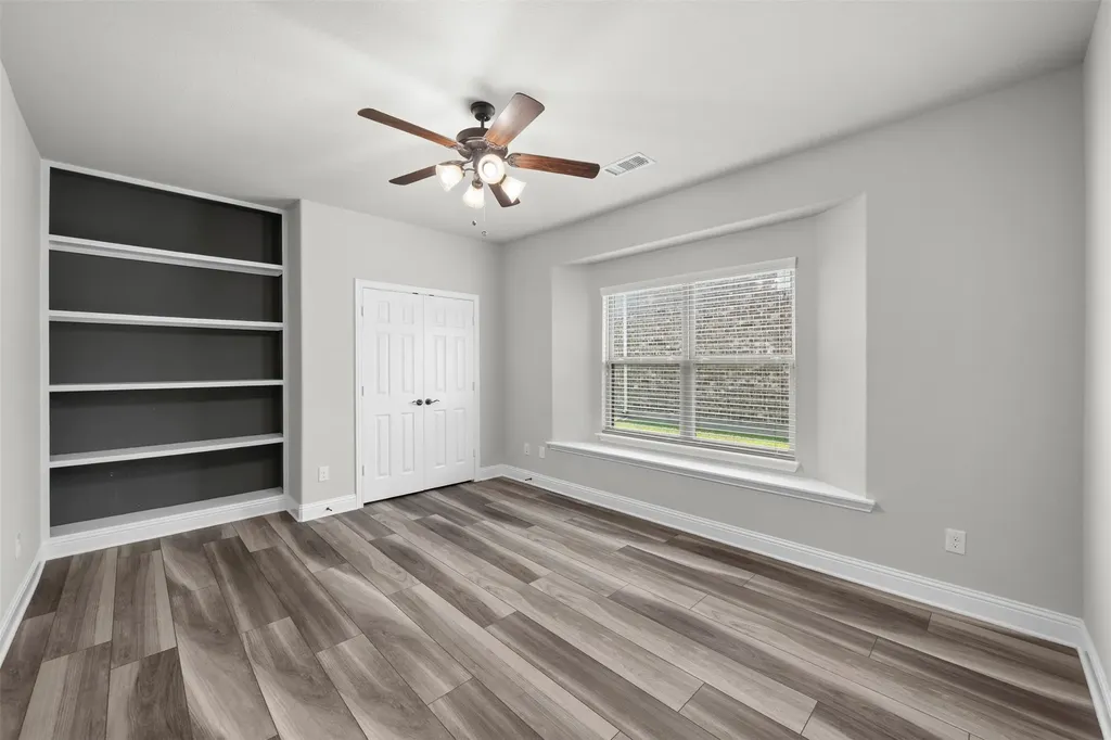 2696 Bonita Drive Grand Prairie TX 75054